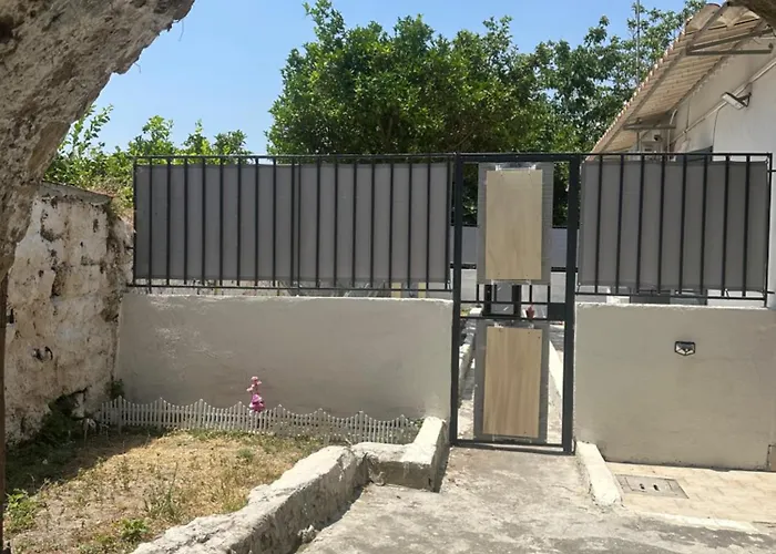 Orange Grove נאפולי